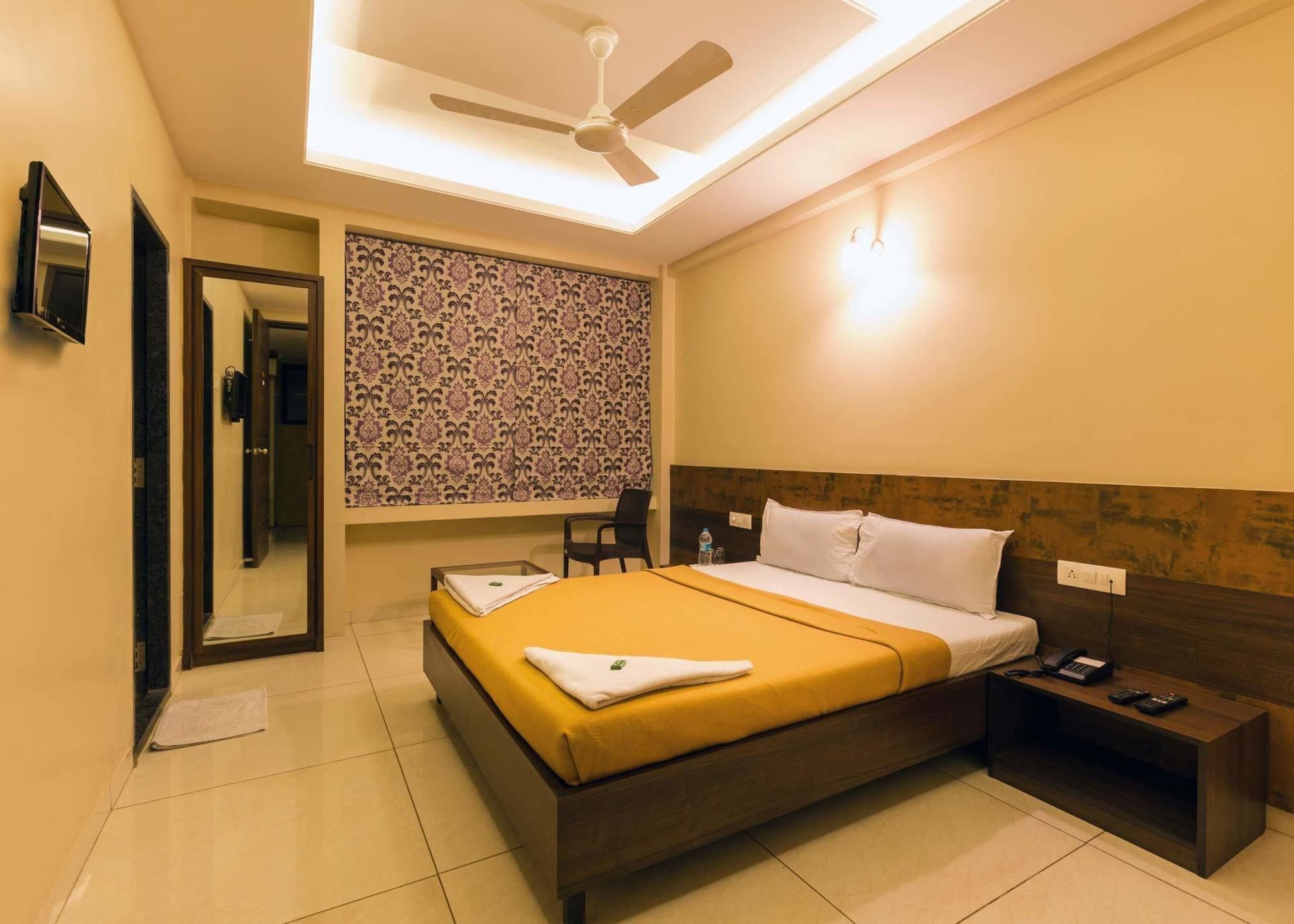 Hotel Darshan Kolhapur Exterior photo